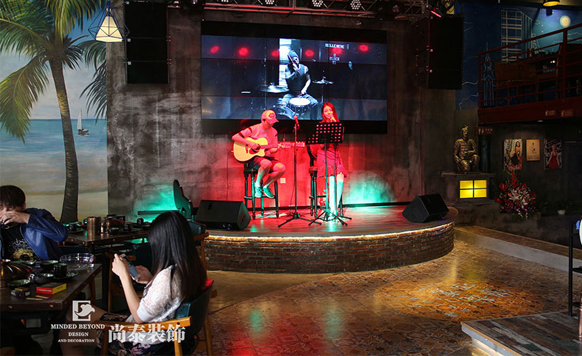 工業(yè)風(fēng)餐飲裝修實(shí)景圖-御龍四季椰子雞