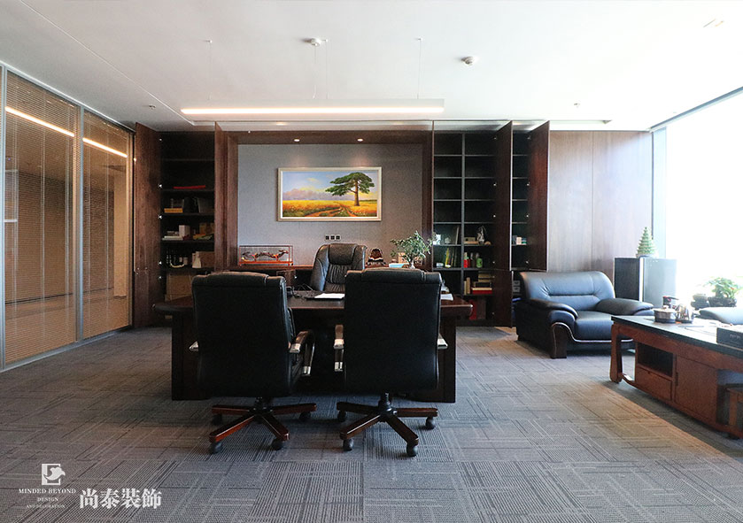2000㎡現(xiàn)代簡(jiǎn)約辦公室設(shè)計(jì)裝修 | 融創(chuàng)中國(guó)