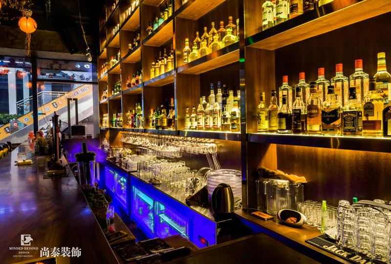 酒吧吧臺(tái)裝修實(shí)景圖 