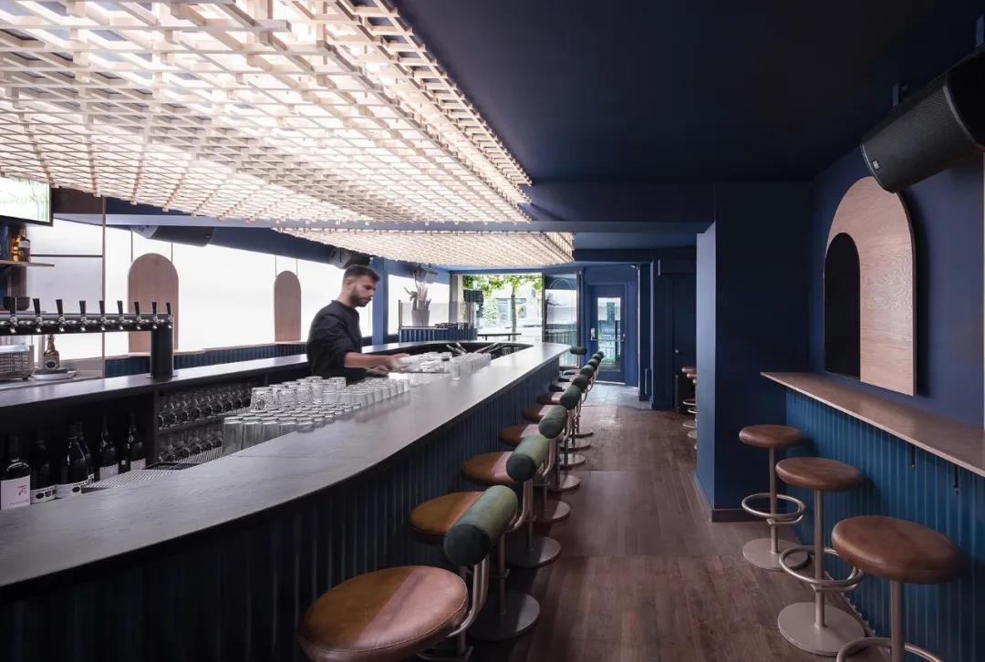 多變空間酒吧設計