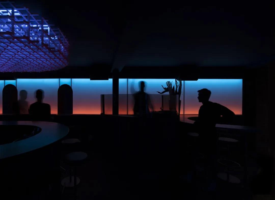 多變空間酒吧設(shè)計圖片