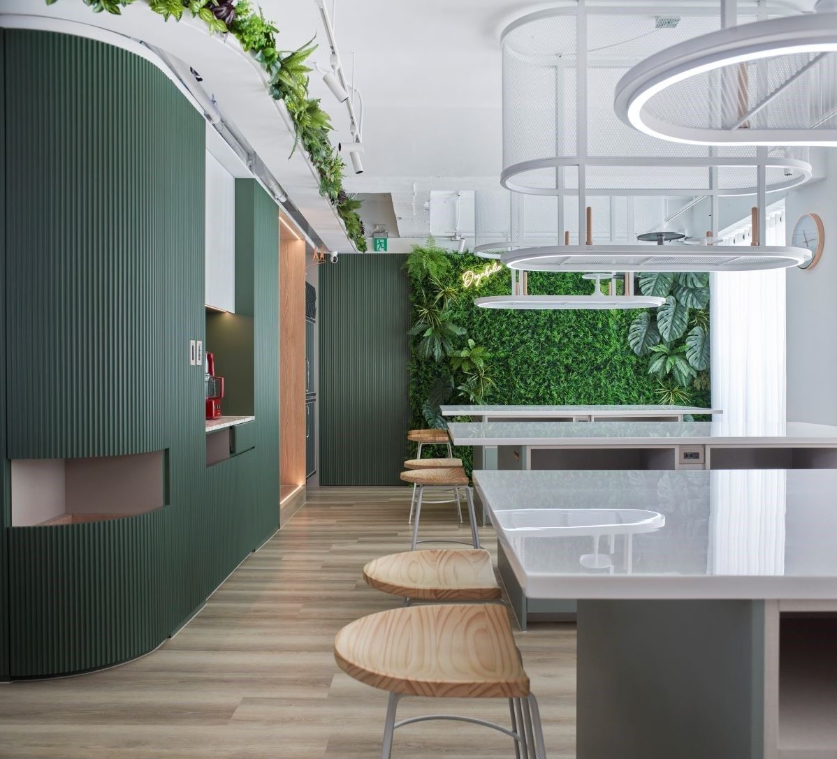 培訓(xùn)機(jī)構(gòu)裝修:走入森林烹飪學(xué)校！在自然的熏陶中享受料理的樂趣