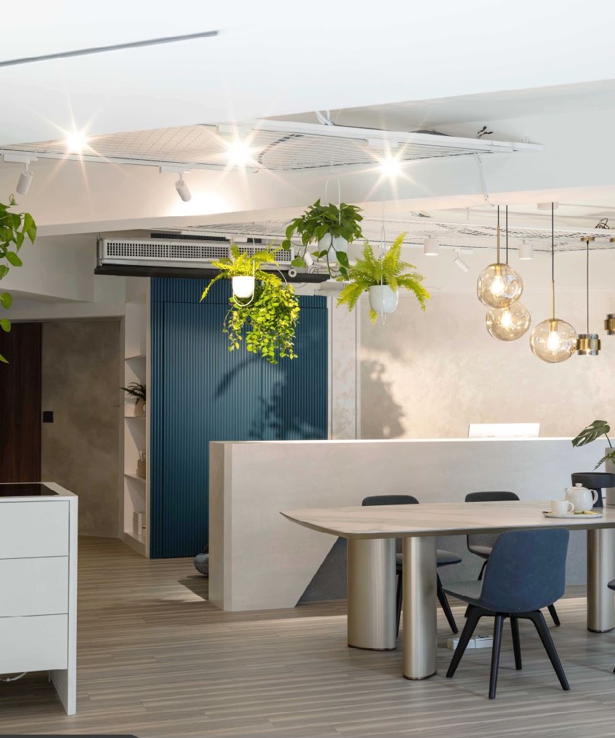 店面設(shè)計:屋況再優(yōu)也需要好設(shè)計加持！三角店面翻新成功混搭設(shè)計成街邊亮點