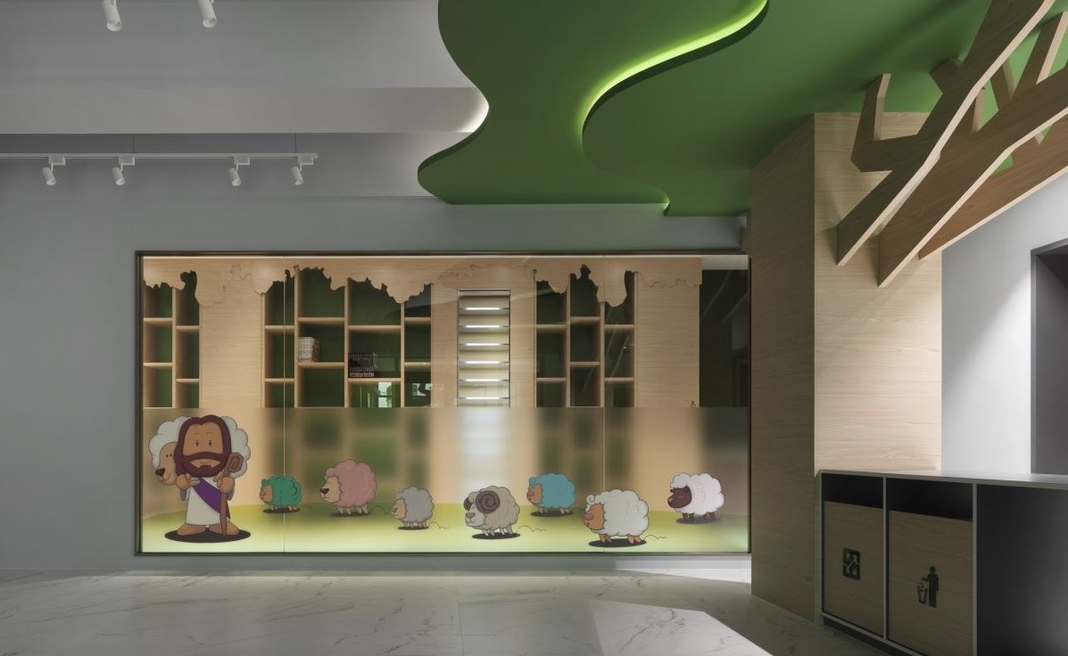 商業(yè)空間設(shè)計:現(xiàn)代風(fēng)格的教堂設(shè)計！燈光設(shè)計、俐落表情突破既定印象